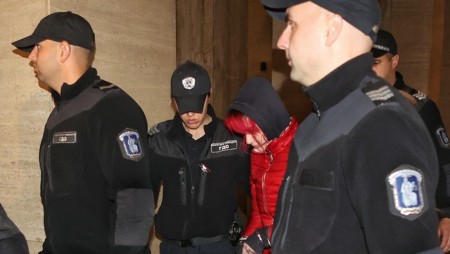 Ще съдят Ивет Стайкова за убийството на баба й, актрисата Виолета Донева