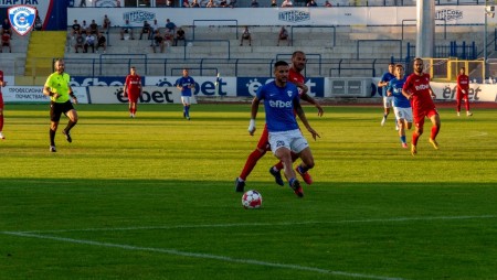 Спартак Варна нанесе първа загуба на Марек (Дупница) във Втора лига