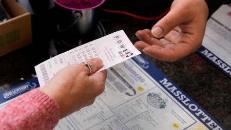 Някой спечели 1,73 млрд. долара от лотарията „Пауърбол“