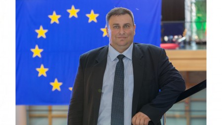 По инициатива на Емил Радев в Европарламента ще се проведе конференция за разширяването на Шенген