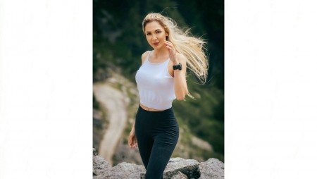 „Да покориш себе си“ – вдъхновяващата история на Силвия Аздреева, която изкачи Еверест, Лхотце и смъртоносния К2