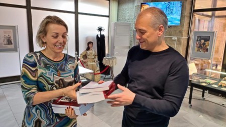 Дариха на Библиотеката изследване за рибарството по‭ ‬нашето‭ ‬Черноморие