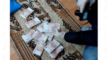 Мъж плати с фалшиво евро в магазин в Шуменско