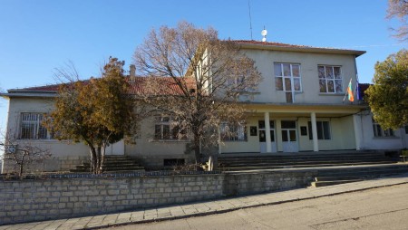 Кметство Добрина търси помощ за издаване на книга за селото