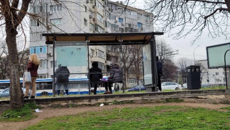 Закопчаха посред бял ден групичка наркомани до спирка „Явор“