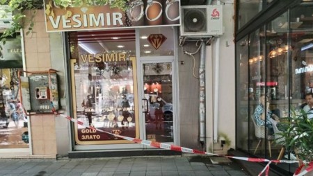 Закопчаха украинец за опит за грабеж в златарски магазин в Бургас