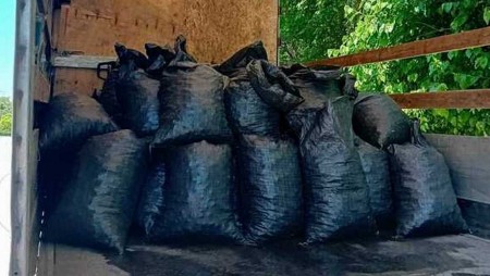 Край Варна беше „уловен“ камион пълен с рапани