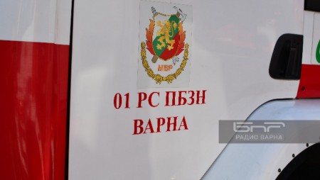Продължават да потушават припламвания на стари огнища на пожари във Варненско