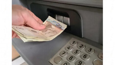 Нападнаха и принудиха варненец да изтегли пари от банковата си сметка