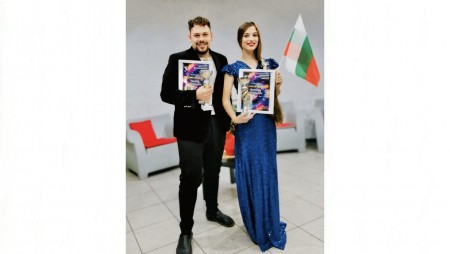 Двама варненци са сред финалистите на престижен международен конкурс за певческо изкуство