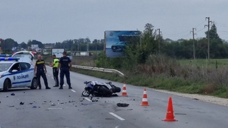 Моторист загина в тежка катастрофа край Варна