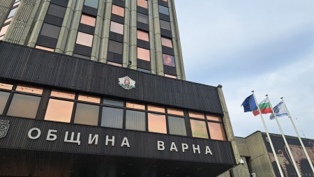 Част от спирките на градския транспорт трябва да бъдат допълнително обезопасени