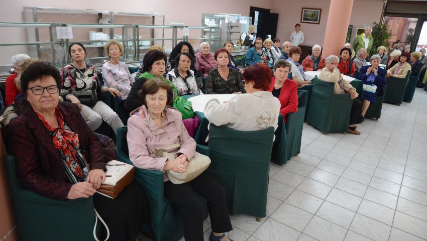 Общината отбеляза Международния ден на възрастните хора