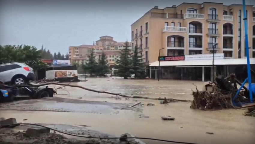 Откриха втора жертва на потопа в Елените