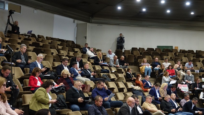 Съветниците коригираха пера от общинския бюджет за 2025 г.