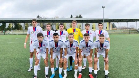 Разгромна загуба за „Олимпик“ в домакинството на „Лудогорец III“