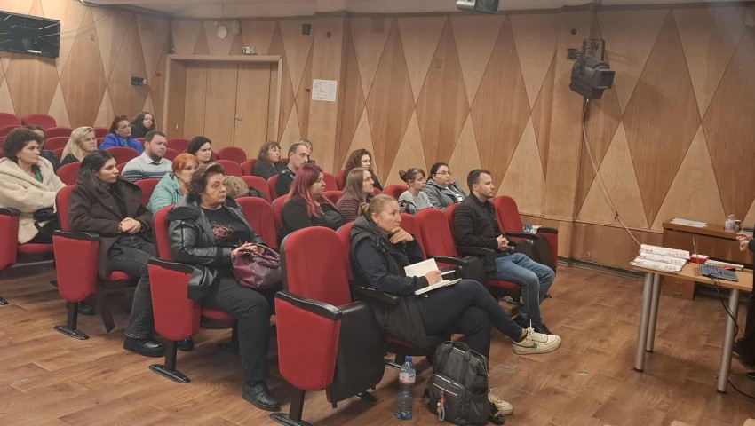 Община Варна провежда обучение за превенция на употребата на наркотични вещества сред ученици