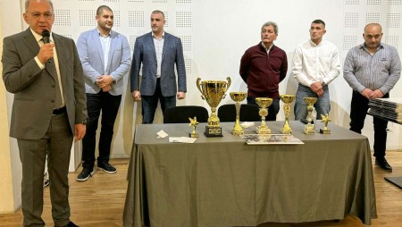 Президентът на „Комодор“ Деян Радев: Спектакълът водна топка е екипен труд!