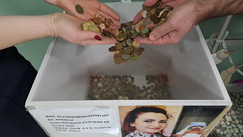 Съдебната власт във Варна дари Неонатологията в АГ болницата