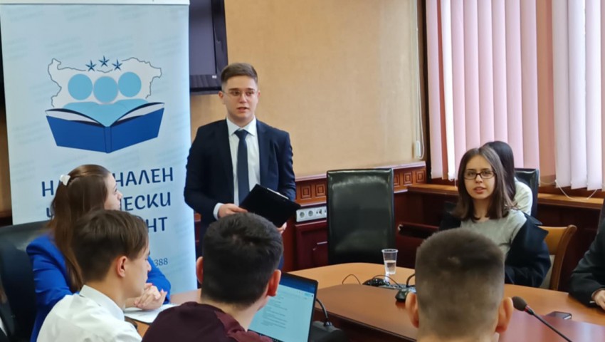 Ученици от VIII до XII клас от Варна учредиха Варненски ученически съвет