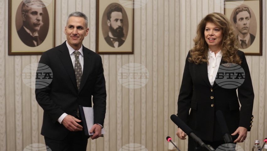 Кандидатът за служебен премиер Андрей Гюров представи състав на правителство