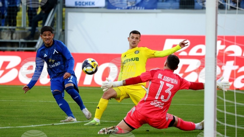 Левски победи и Черно море с 2:1