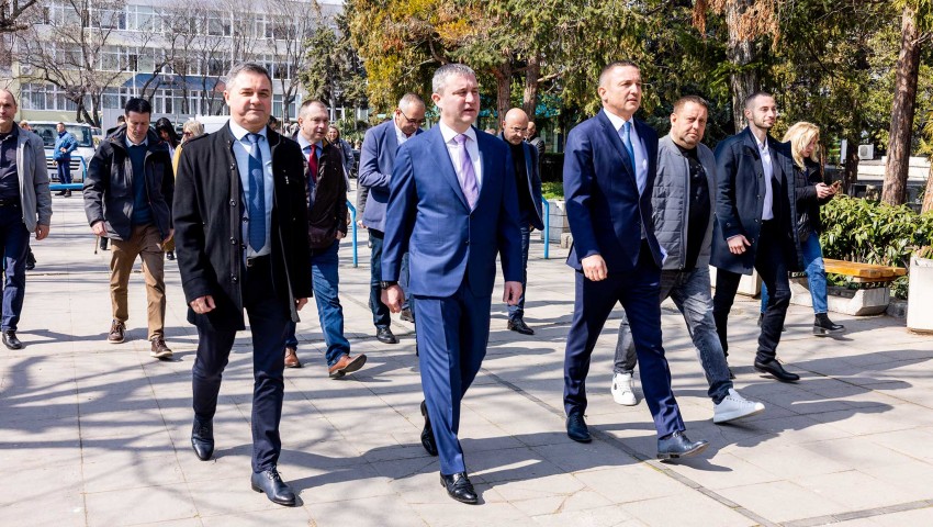 Коалиция ГЕРБ – СДС регистрира листата си за 3 МИР – Варна