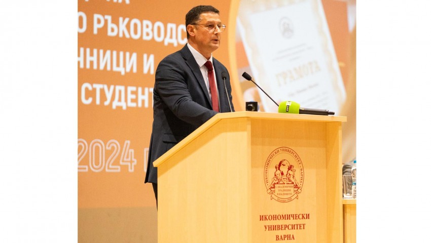 Ректорът на ИУ – Варна, проф. д-р Евгени Станимиров отново е избран за главен секретар на Съвета на ректорите на висшите училища