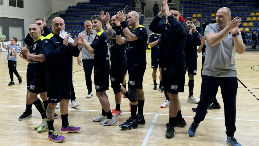 Хандбалният „Шумен 61“ ще продължава победна серия