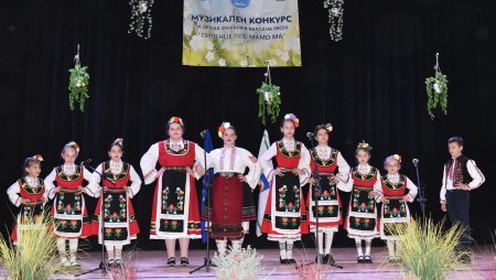 Третият музикален конкурс „Пиленце пее, мамо ма“ събира 70 млади изпълнители във Ветрино
