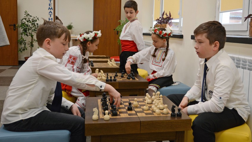 STEM център „Млади изследователи“ беше открит в ОУ „Цар Симеон I“