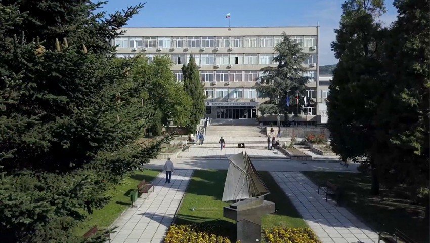 Кариерен форум „Стъпка към бъдещето“ събира широк кръг от компании в ТУ - Варна
