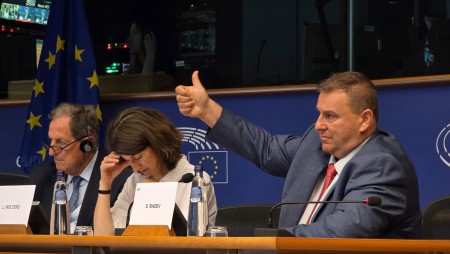 Евродепутати питат ЕК дали затлъстяването ще бъде признато за хронично заболяване