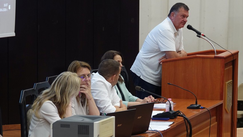 Районните управи: Състоянието на зелените системи и косенето в „Младост“ и „Аспарухово“ е трагично!