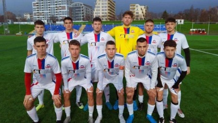 Олимпик загуби контролата си с Рилци, отново доста тийнейджъри получиха шанс за изява