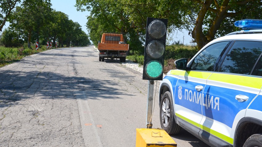Започва ремонтът на пътя за с. Долище
