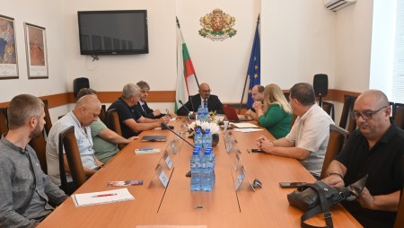 Набелязват мерки за повишаване готовността за реакция при кризи в област Варна