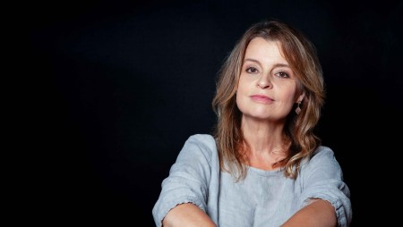 Авторката на „Записки от Шато Лакрот“ Мария Касимова-Моасе продължава своята „Балканска рапсодия“ в романа „Око“
