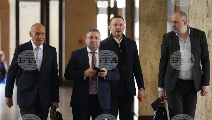 Делото срещу бившия кмет на Варна Иван Портних продължава с разпит на свидетели