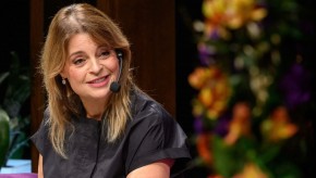 Препълнена зала с читатели посрещна новия роман на Мария Касимова-Моасе „Око“ по време на грандиозната му премиера