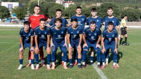 ФК Аксаково разгроми лидера в класирането