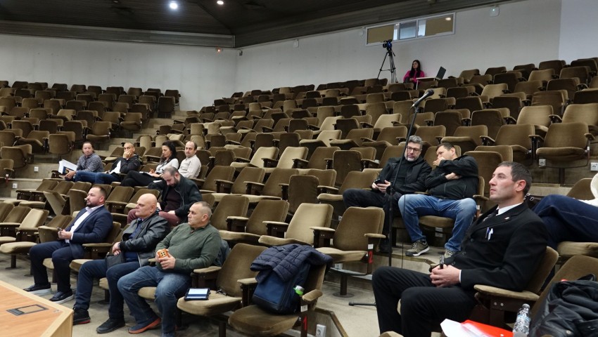 Възстановяват пешеходната пътека до бившия ресторант „Рощок“?